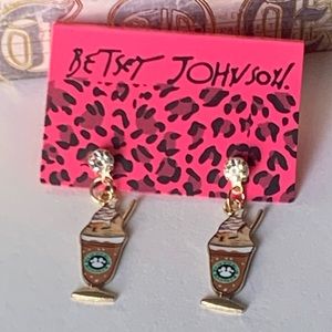 🥤🆕 Betsey Johnson Style - Ice Cream Drop Earrings
